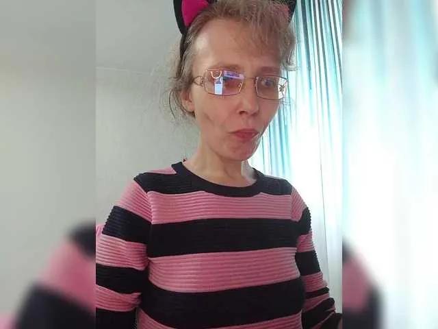 Offline -queen-margo- on BongaCams