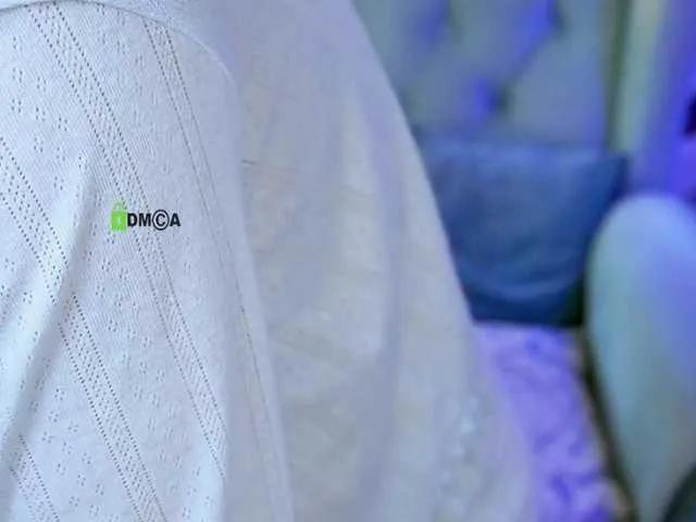 Offline 0------0 on BongaCams