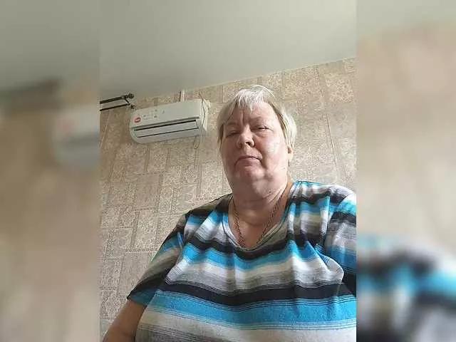 Offline Alena61 on BongaCams