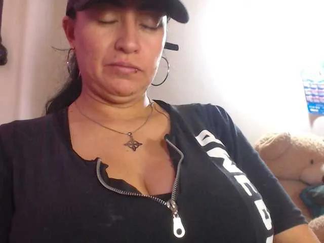 Offline AlexandrinaFenix on BongaCams