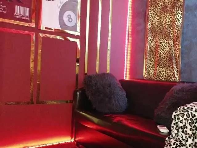 Offline alissa4 on BongaCams