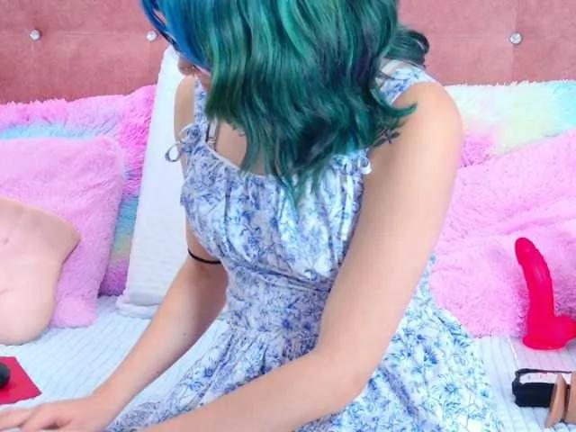 Offline AlliciaKim on BongaCams