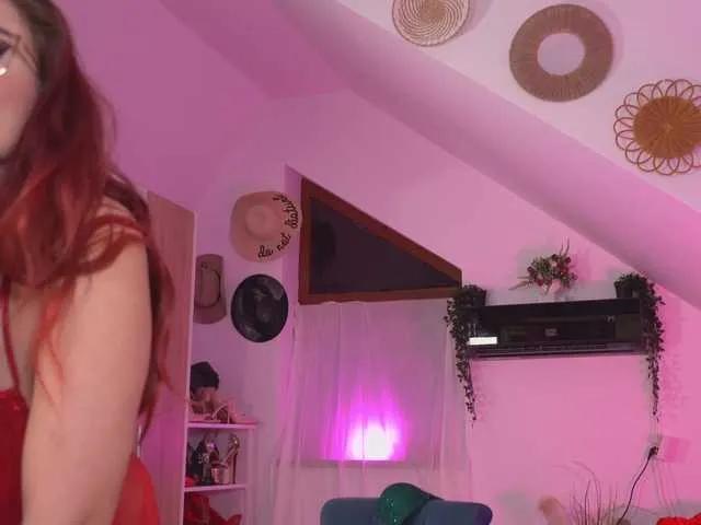 Offline Amaliamour on BongaCams