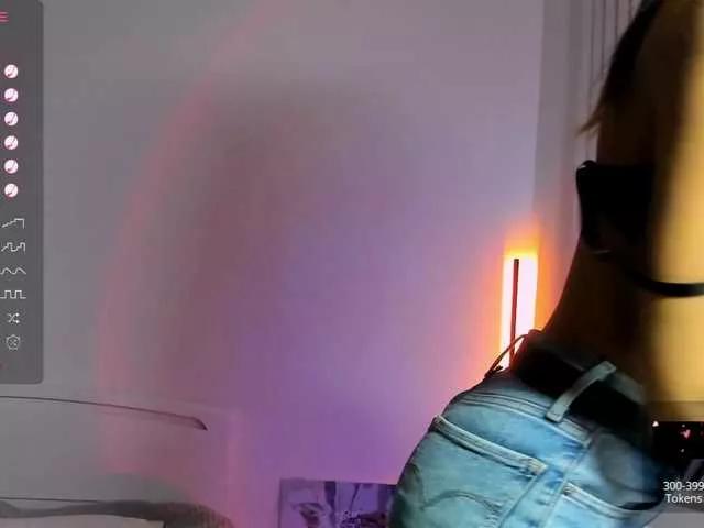 Offline andrea-tasty on BongaCams