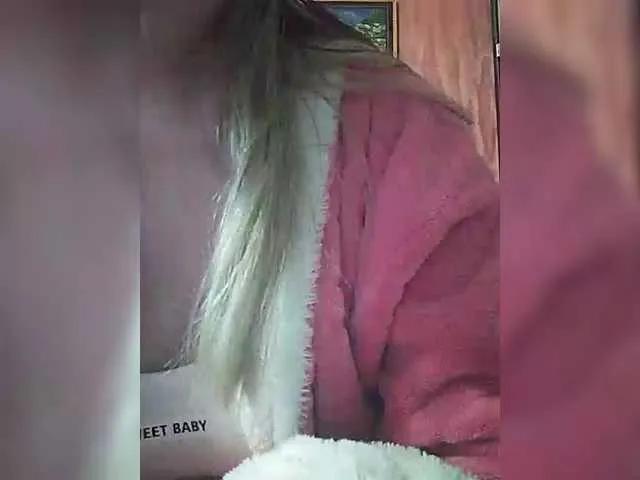 Offline Angelinamik on BongaCams