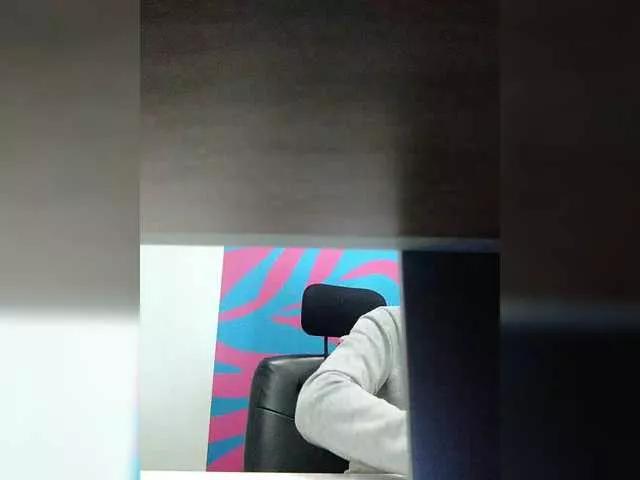 Offline Angelinamik on BongaCams