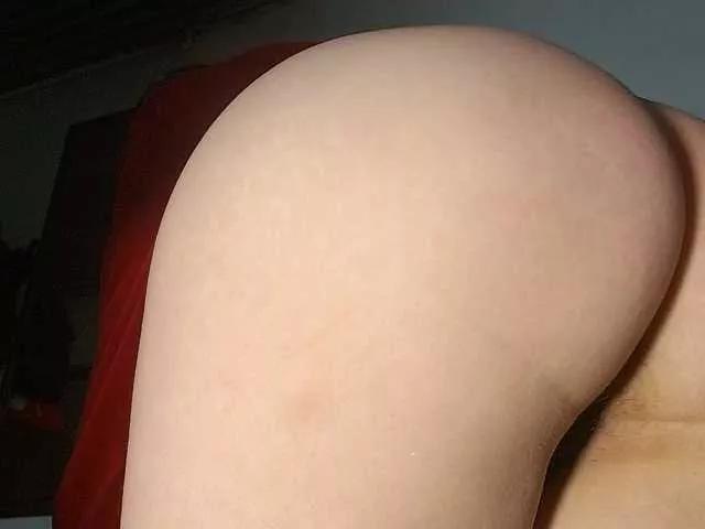 Offline anni-jones on BongaCams