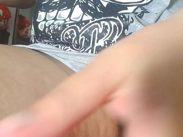 Offline anni-jones on BongaCams