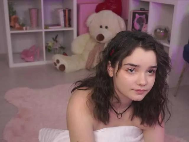 Offline AryaStarky on BongaCams