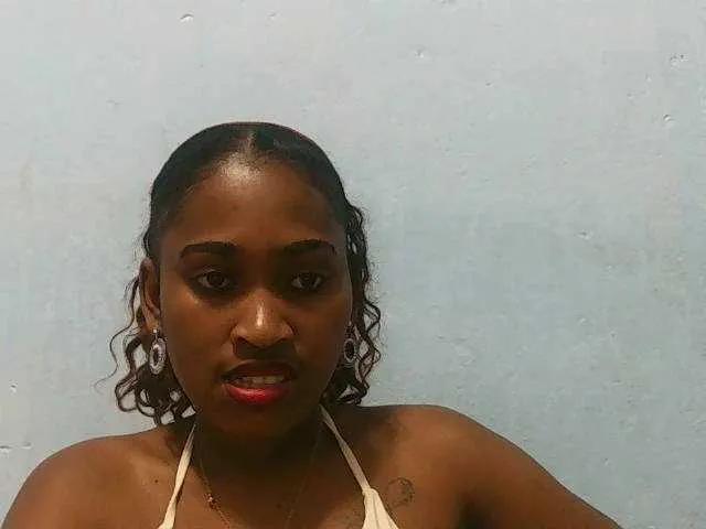 Freechat Aychab on BongaCams