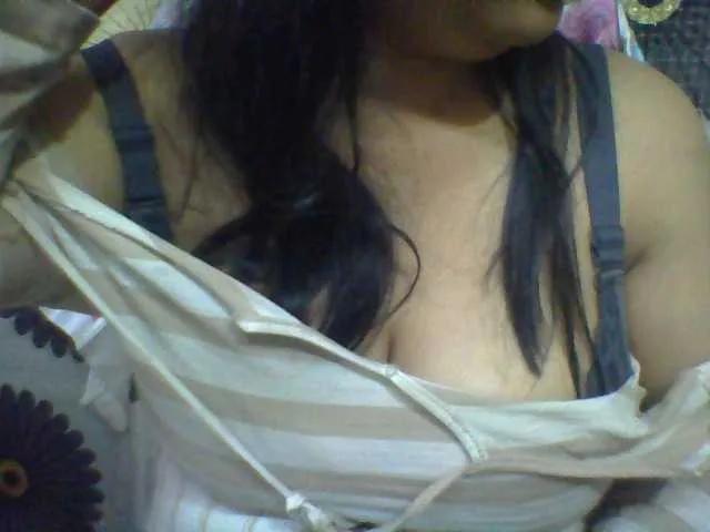 Offline babyhornyx on BongaCams