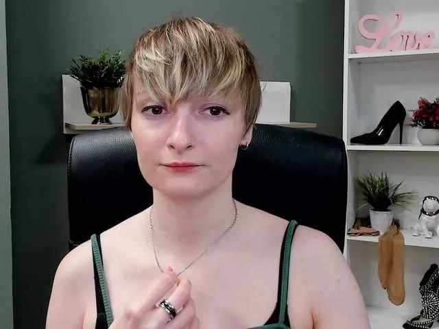 Offline BlairPlay on BongaCams