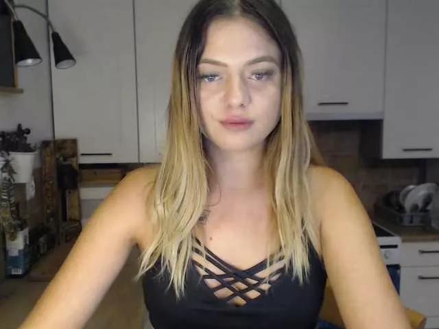 BuffyFire on BongaCams 