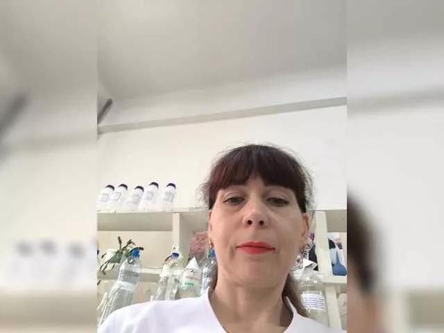 Offline caroliiine on BongaCams