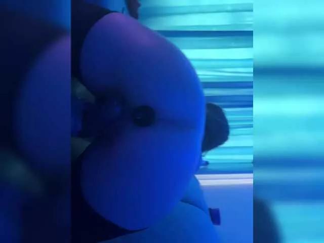 Offline Cherry-lips on BongaCams