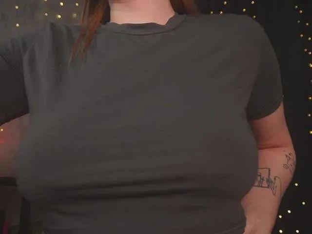 Offline cutesoneckaaa on BongaCams