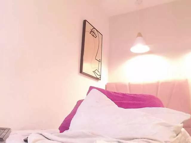 Freechat Daneshka-Heart on BongaCams