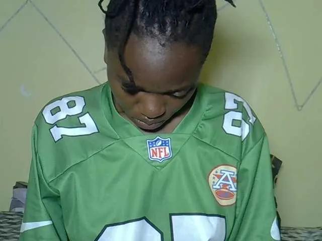 Offline Eboniana on BongaCams