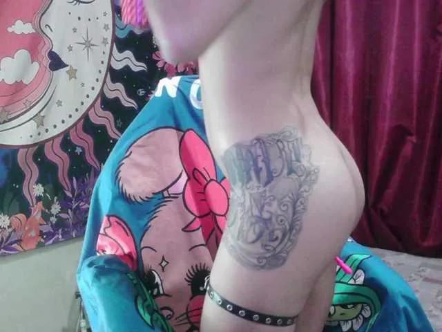 Offline EvilNikki on BongaCams