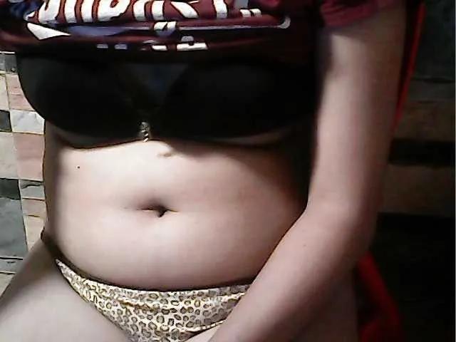 Freechat flowerhairypinay on BongaCams