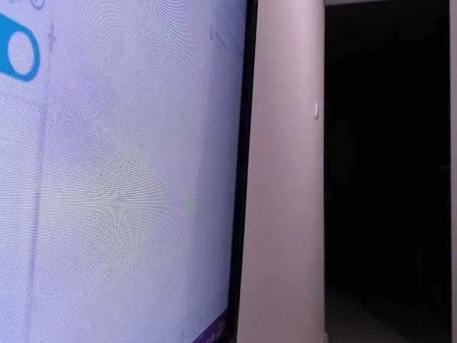 BongaCams GoldySun69 is Freechat GoldySun69 — Authority type,generous and smart men who can take care of me in every posible way. Blowjob and sex massage. Good parfum on your neck...