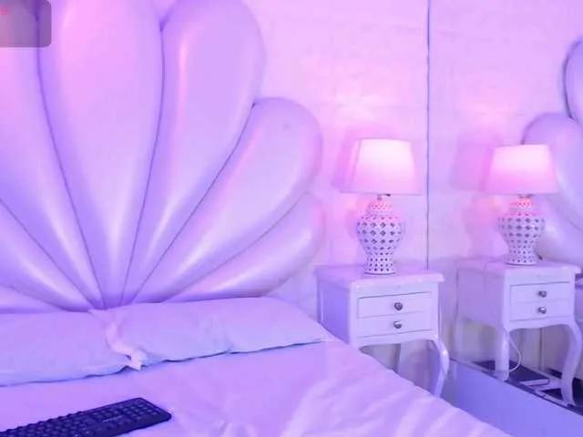 Offline HatsaJones on BongaCams