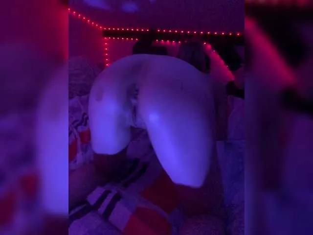 Offline HoneyKJ on BongaCams