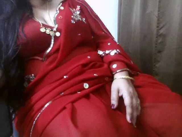 Offline hotpavitra on BongaCams