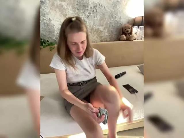 Offline Incredible123 on BongaCams