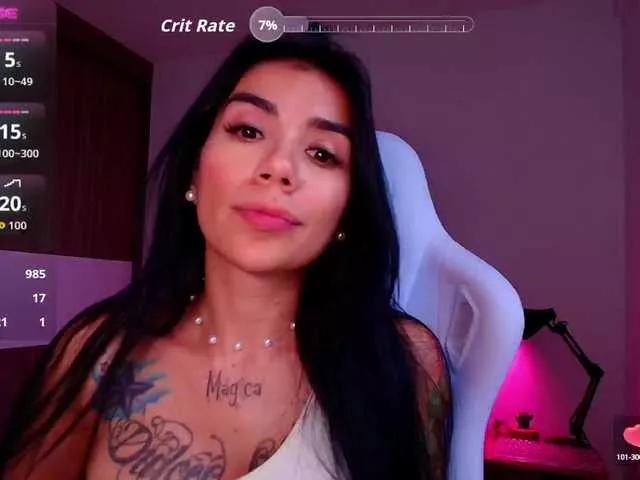 Offline juanita-fox on BongaCams