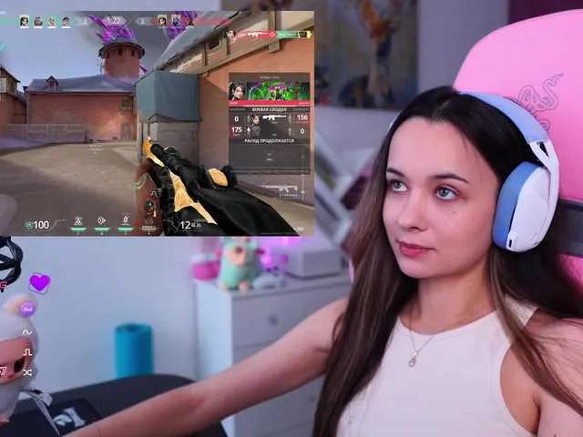 Offline JuicyAngel on BongaCams