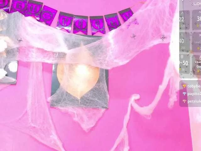 BongaCams kinkyandsavage is Freechat kinkyandsavage — I get turned on when I touch myself while watching my users' cams.