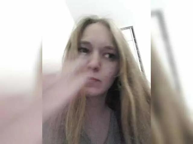 Offline Kisa75 on BongaCams