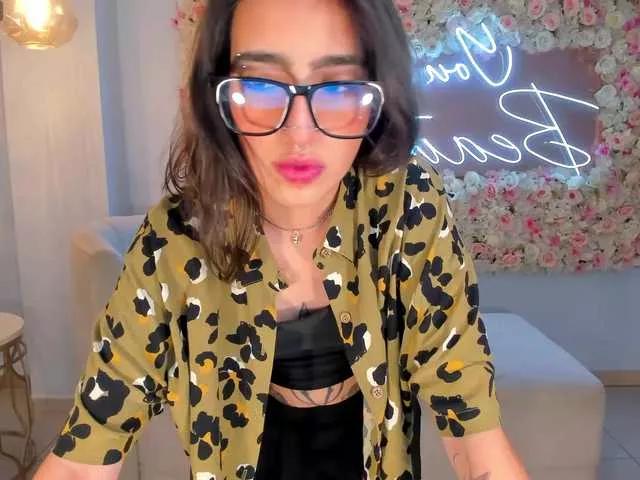 Offline LarisaSmirnov on BongaCams