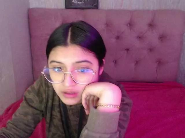 Offline laurenelove on BongaCams