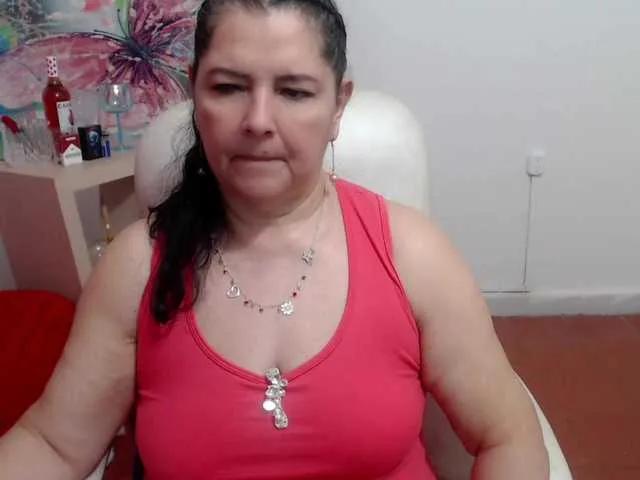 Offline leonela on BongaCams