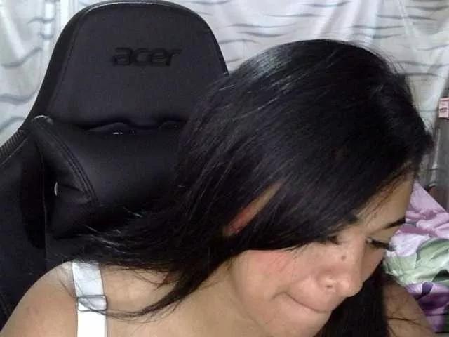 Freechat Letty33 on BongaCams