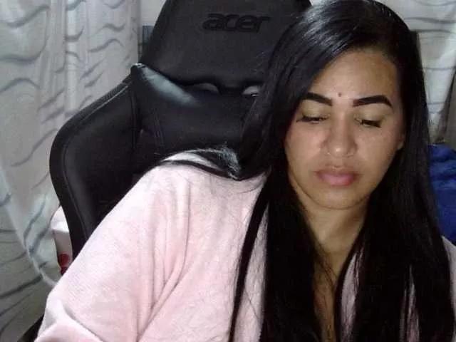 Freechat Letty33 on BongaCams