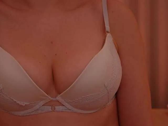 BongaCams LiaGotti is Freechat LiaGotti — Generous men 
Cute communication