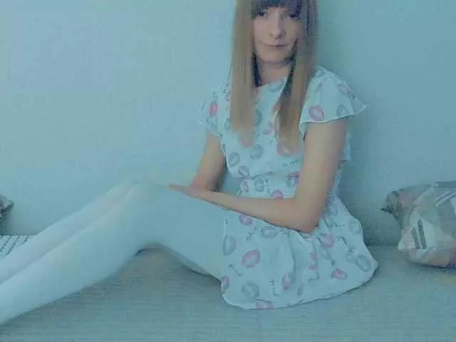 Offline Liliya9 on BongaCams