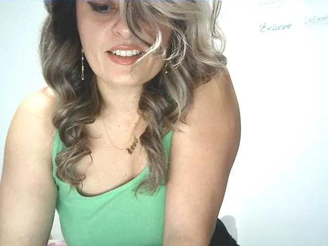 BongaCams lionessmom is Freechat lionessmom — Nice men