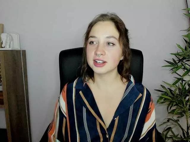 Offline LisaCam on BongaCams