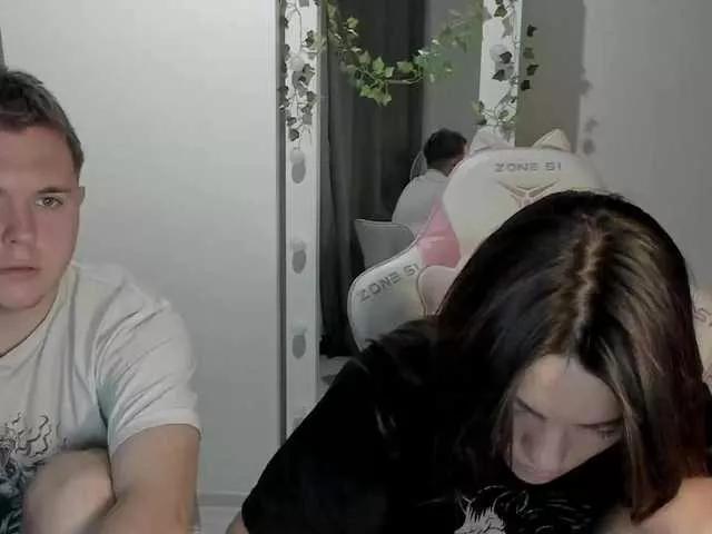 Offline lissazmark2 on BongaCams