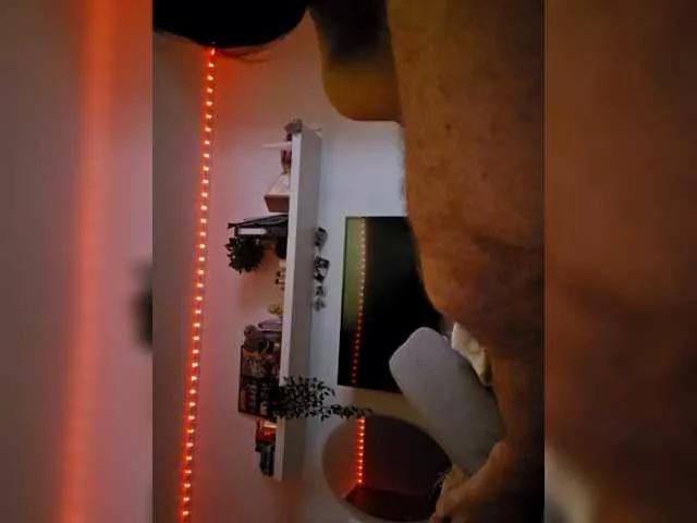 LolaLee on BongaCams 