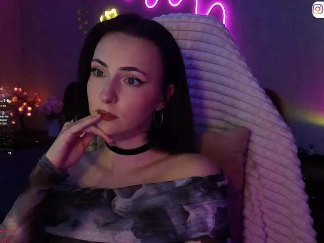 LollyGirlMoon on BongaCams 