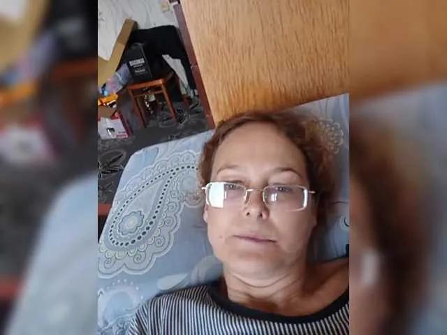 Offline Madam-oss on BongaCams