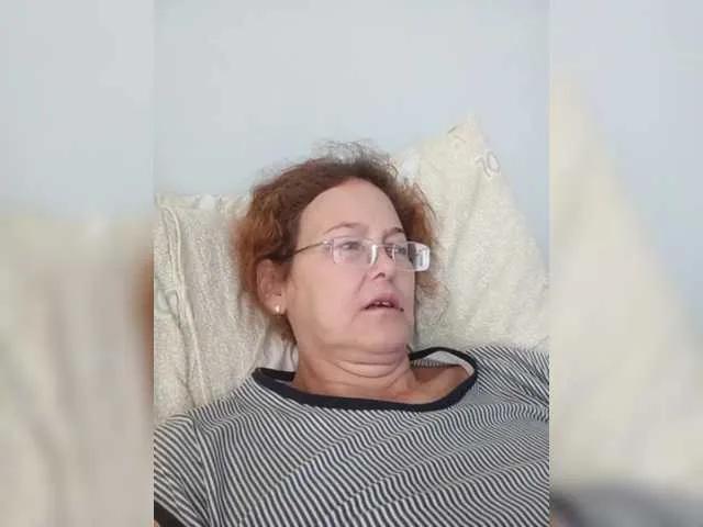 Offline Madam-oss on BongaCams