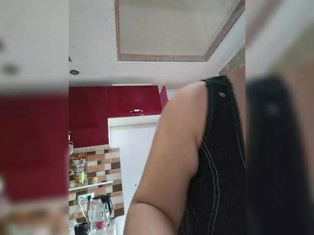 Freechat MazyMi on BongaCams