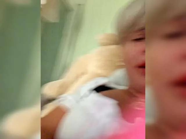 Offline murr-kitty on BongaCams