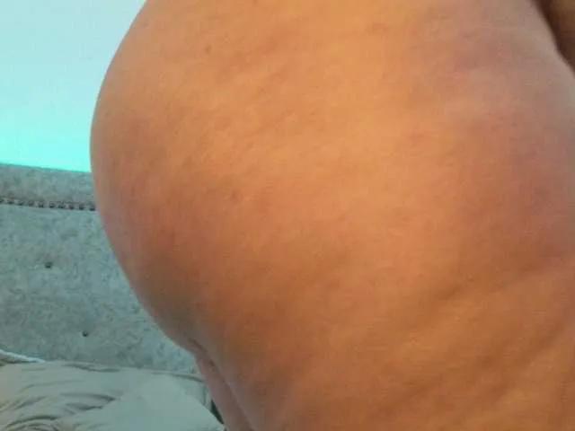 Offline NicolBonnie on BongaCams